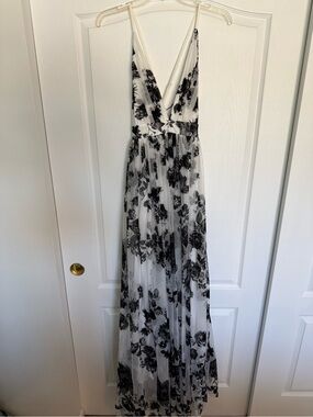 Pink Lily Black & White Floral V-Neck Maxi Dress with Spaghetti Straps